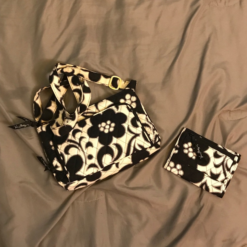 2 piece Vera Bradley purse and wallet set!